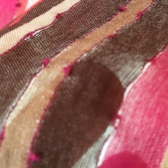 Donated to goodwill, ight knit striped scarf with sparkle thread - Picture 4 of 5